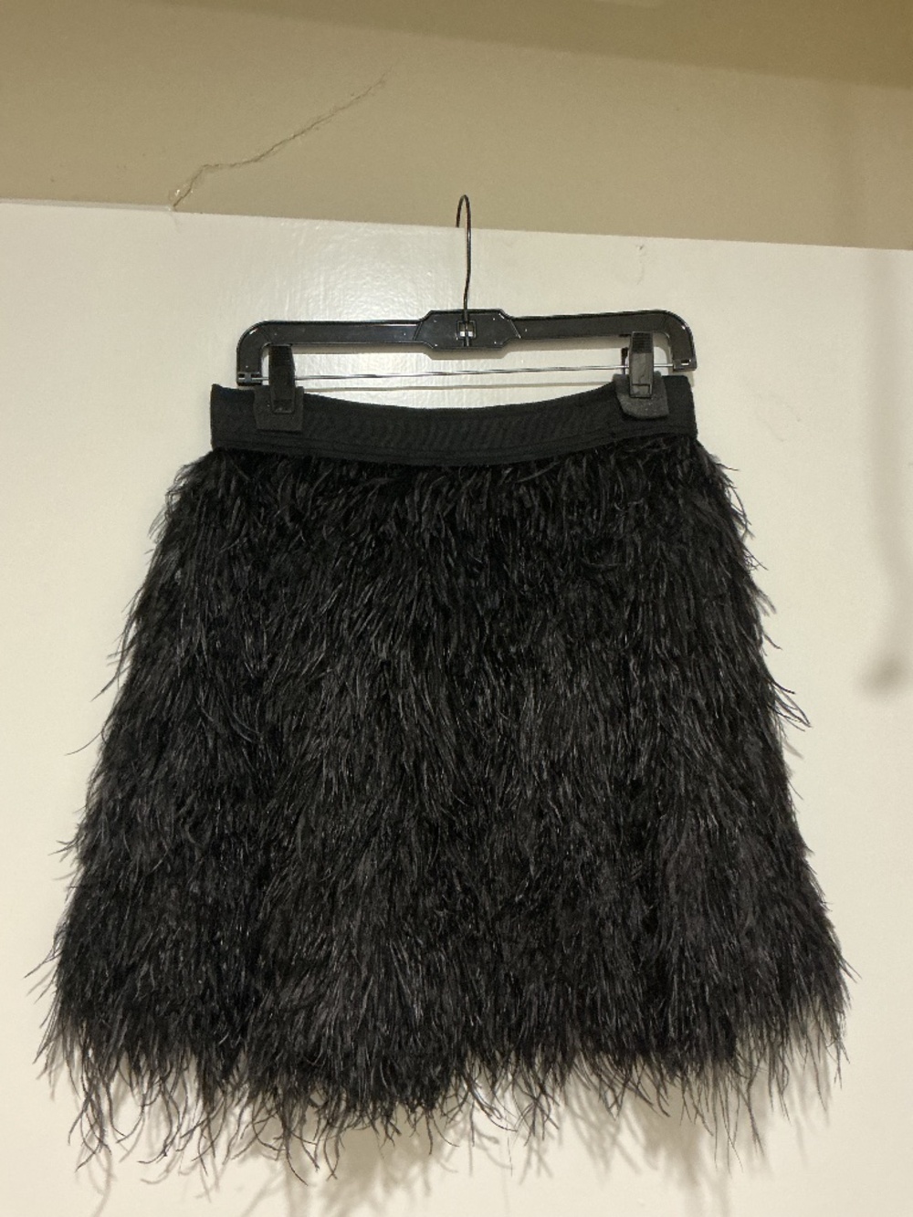 Alice and Olivia NWT Feather Mini Skirt Black Size 8